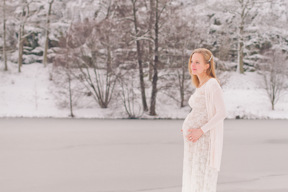 Sneak Peek: I<3D maternity shoot